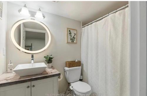 Caledon Apartment | Modern 2 Bedroom Private Suite, Prime Location
