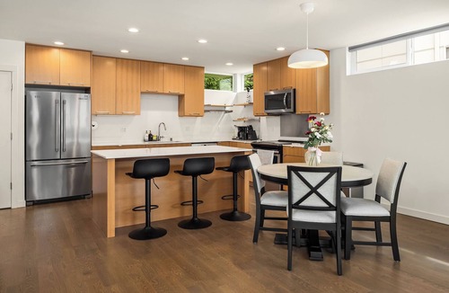 North Delridge House | Modern 3BR/2BA Seattle Home: Spacious, Family-Friendly & Parking Included