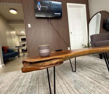 West New York Apartment | Modern Apartment 3BR 1BD West New York 15 minutes to NYC