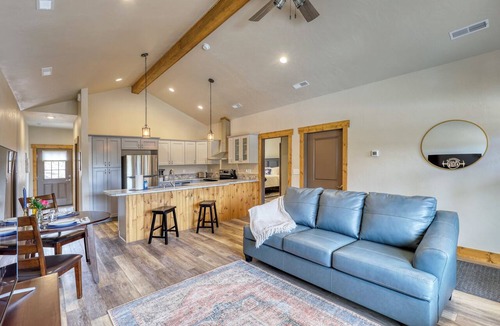 Rockerville Condo | 🌲 Modern Black Hills One Bedroom Condo-Near Mt. Rushmore