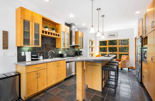 Sister Bay Ski Chalet | Modern Chalet With Stunning Forest Views