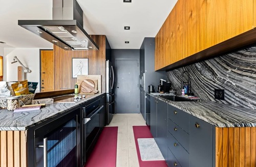Beverly Grove Condo | Modern Cozy 1-bedroom condo in Beverly Hills