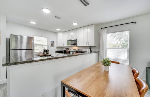 Oakland House | Modern Florida Bungalow: 3 Miles to Winter Garden!