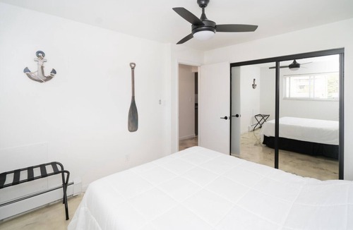 St. Clair Condo | Modern Furnished Condo-St.Clair