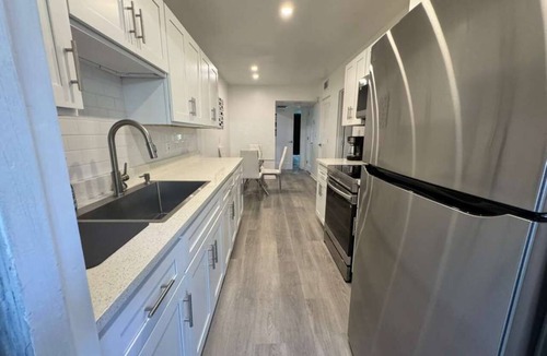 Thornton Park Condo | Modern Lake Eola Condo in the Heart of Thornton Park