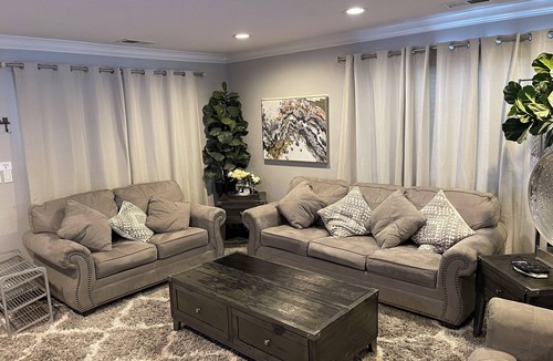 Edenvale House | Modern Luxurious One Bedroom House with backyard