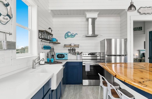 Surfside Beach House | Moonlight Seas Gulf Front Home - Steps onto the beach