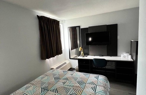 Council Bluffs Hotel | Motel 6 Council Bluffs, IA - Omaha East