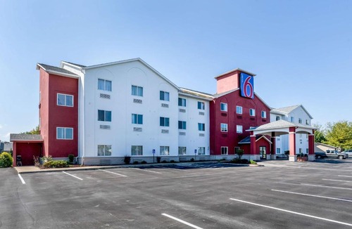 Southport Hotel | Motel 6-Indianapolis, IN - Southport