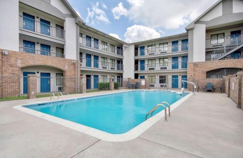 Lafayette Hotel | Motel 6-Lafayette, LA