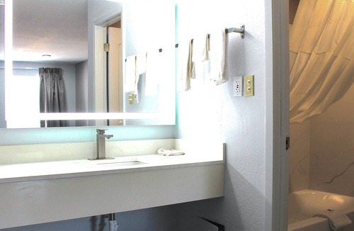 McComb Hotel | Motel 6 – Mccomb, Ms