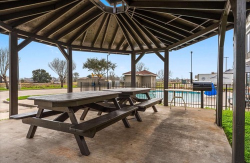 Rosenberg Hotel | Motel 6-Rosenberg, TX