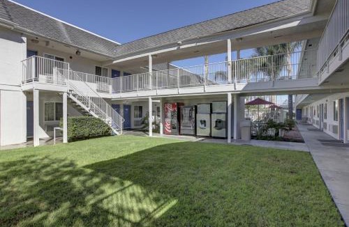Westminster Hotel | Motel 6-Westminster, CA - North