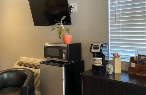Fayetteville Hotel | Mount Sequoyah Center