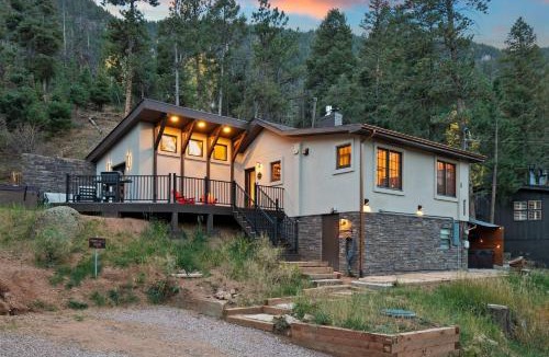 Cascade-Chipita Park House | Mountain Cabin with Hot Tub, Scenic Views, Fire Pit, by Forest & Peak Retreats