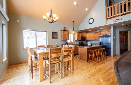 Lead Cabin | Mountain Lodge*ATV Trails*Hiking*Beautiful View!