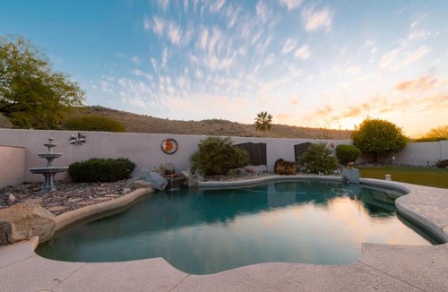 Pinnacle Hill House | Mountain View Hideaway with Heated Pool