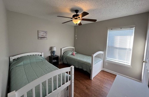 St. Augustine Cottage | Nana's Lighthouse by the Pond - pet friendly, 15 minutes to beaches and downtown