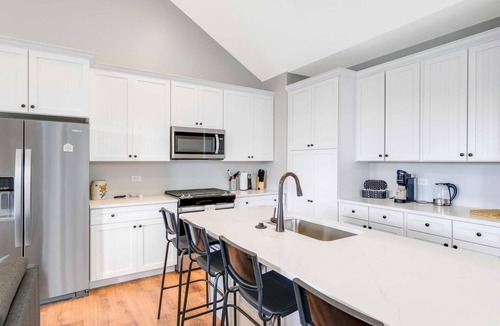 Ottawa House | Navvy Town Duplex | Navvy Town Neighborhood