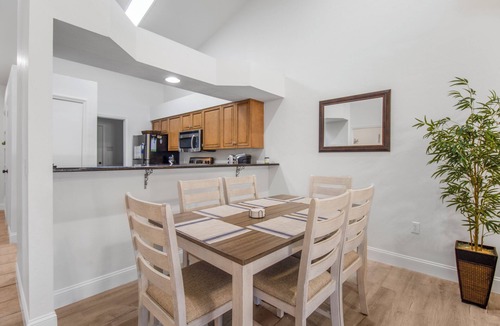 Gainesville Apartment | Nestled Oaks - Bright 2BR, 2BA Condo