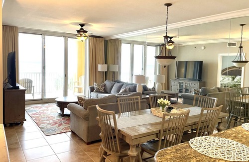 Fort Walton Beach Condo | Never received less than 5 stars! Luxury 4 BR 3 BA Beachfront Condo