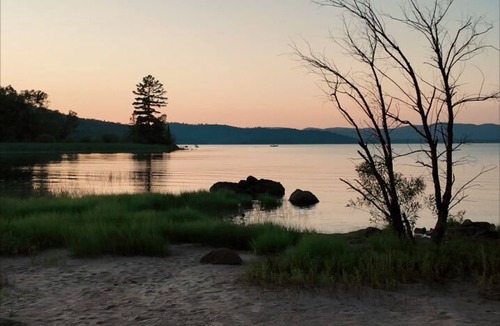 Notre-Dame-du-Laus Cottage | New 2BR Lakefront Cottage | Lac des Sables · Private Beach · Deck