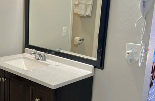 Eaton Hotel | New Budget inn