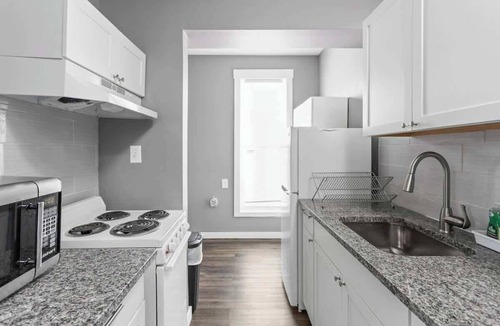 New Castle House | New Castle Retreat | Beautiful Duplex Near Parks