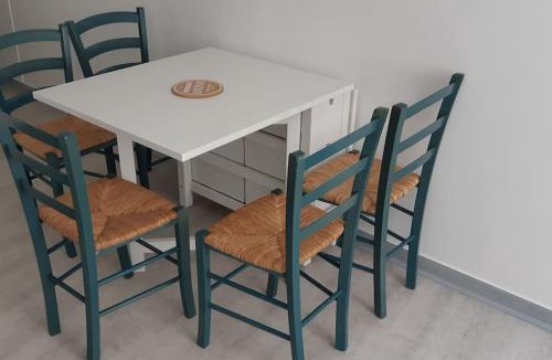 Cherbourg-en-Cotentin Apartment | New CHE Droit, wifi, télé x6 personnes