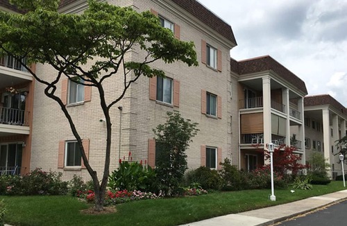 Ottawa Condo | New Furnished Westgate Condo - University - Toledo Hospital