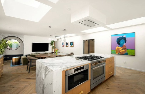 Leimert Park House | NEW! Leimert Park Home with Pool, Spa & Skylights