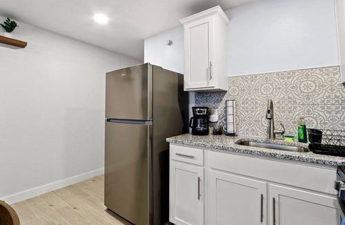 El Paso Apartment | New! Westside Fully Remodeled - Stylish 1BR