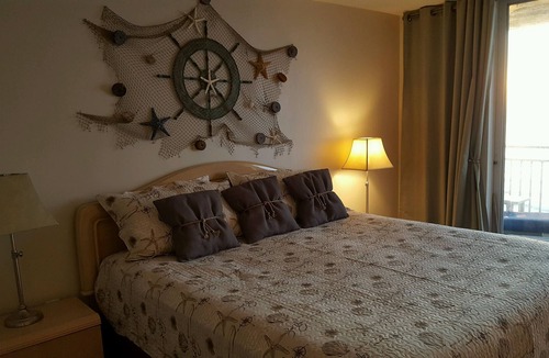 Indian Harbour Beach Condo | Newly Remodeled Top Floor Condo
