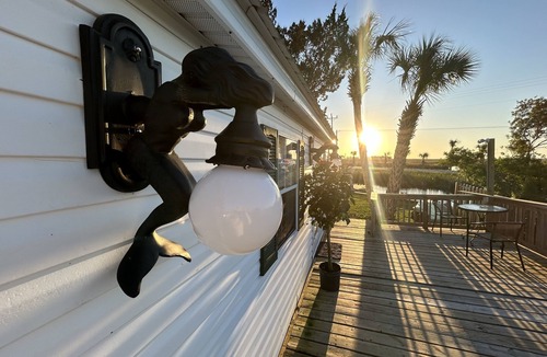 Suwannee Cottage | Newly Renovated Fish Camp, Private Boat Dock, Fire Pit