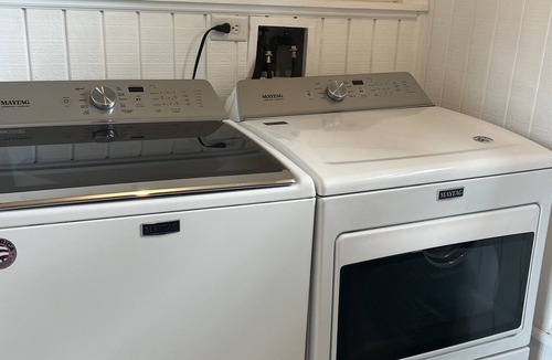 Clermont House | Newly Renovated Modern Home in the heart of Clermont
