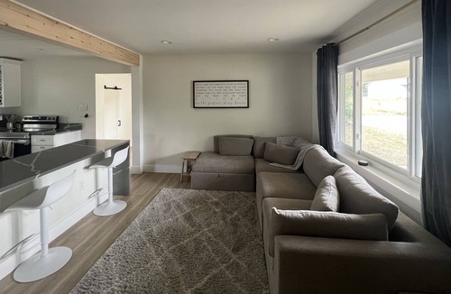 Clermont House | Newly Renovated Modern Home in the heart of Clermont