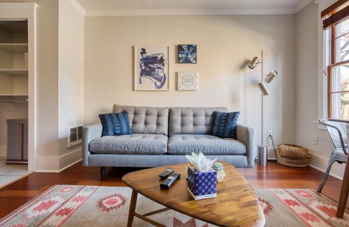 Capitol Hill Apartment | Nice Capitol Hill Studio, near Light Rail, Park & Museum, by Blueground
