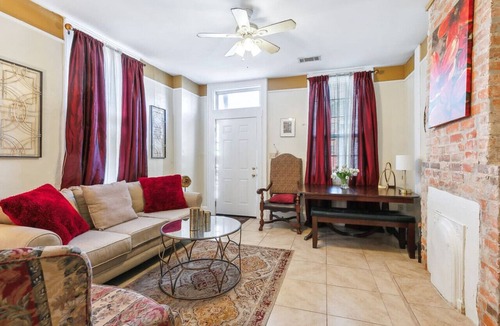 South 7th Ward House | NOLA Charm, 8 min walk to French Qtrs