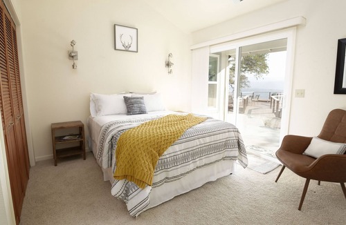 Oakhurst House | Oakhurst Home With a View