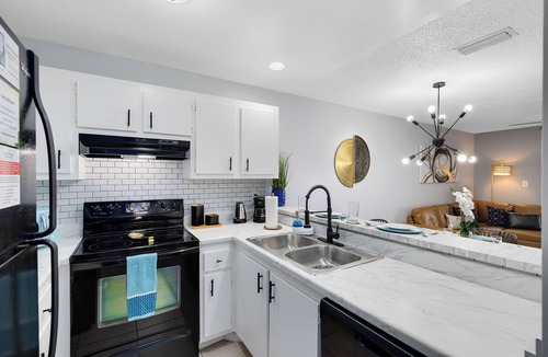 Titusville Apartment | Oasis #317 - Space to unwind