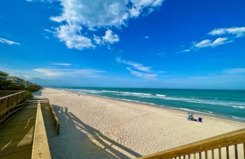 Indian Harbour Beach Apartment | Ocean 21 - Waves & Wonders