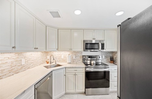Delray Beach Condo | Ocean front one-bedroom in Delray, spectacular views, walk to Atlantic Ave