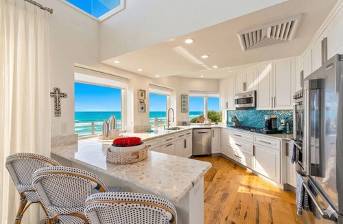 South Ponte Vedra Beach House | Ocean Therapy: Luxe 4-Story Beachfront w/ELEVATOR & Sky Deck