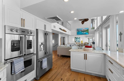 South Ponte Vedra Beach House | Ocean Therapy: Luxe 4-Story Beachfront w/ELEVATOR & Sky Deck