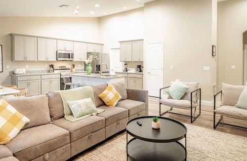 Mcelroys Belleview Villa | OCEAN VIEW | 6 bedrooms, Game rooms, Parking, AC