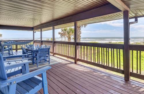Marineland Acres House | Ocean Views + BBQs: Group Getaway in Palm Coast!