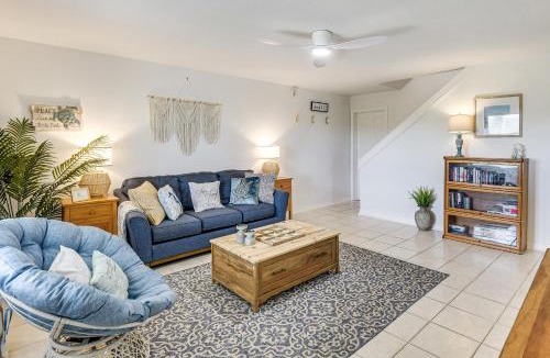 Marineland Acres House | Ocean Views + BBQs: Group Getaway in Palm Coast!