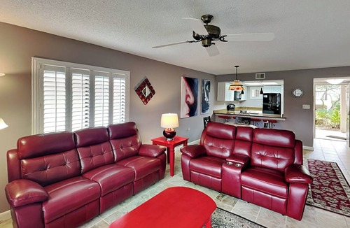 Butler Beach Condo | Ocean Village Club K12 | Ground-Floor Condo with Patio, Beach Access, Community