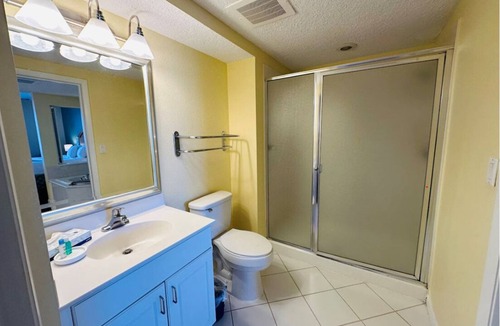 Seabreeze Historic District Resort | Ocean Walk 2bed/2bath Deluxe Lock Off. in Daytona Beach, FL!