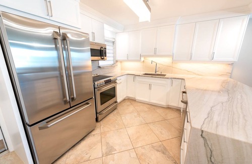 Satellite Beach Condo | Oceanfront 2BR Condo w/Balcony at Paradise Beach Club, Unit 334